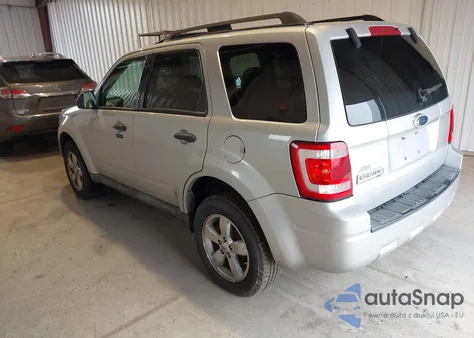 2009 Ford Escape Xlt z USA, uszkodzony, nr VIN 1FMCU03729KC68278